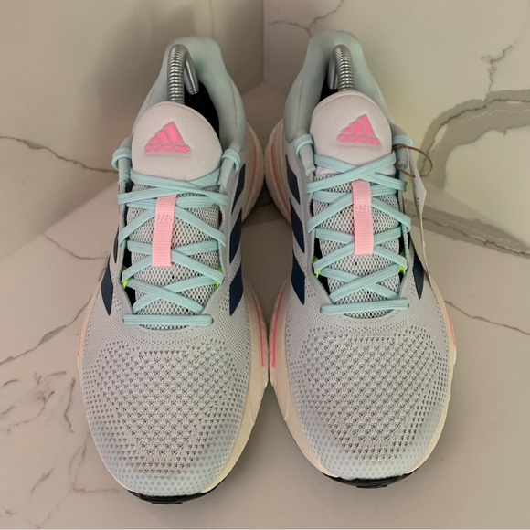 Adidas NWT Solar Glide 5 Womens Size 8.5 White Walking Training GX6719 Shoes - Picture 3 of 10